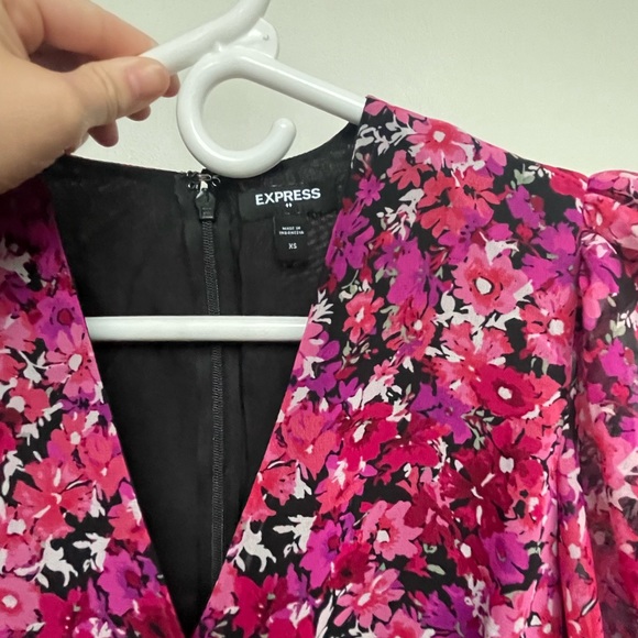 EXPRESS Long Sleeve Mini Dress - Picture 3 of 4